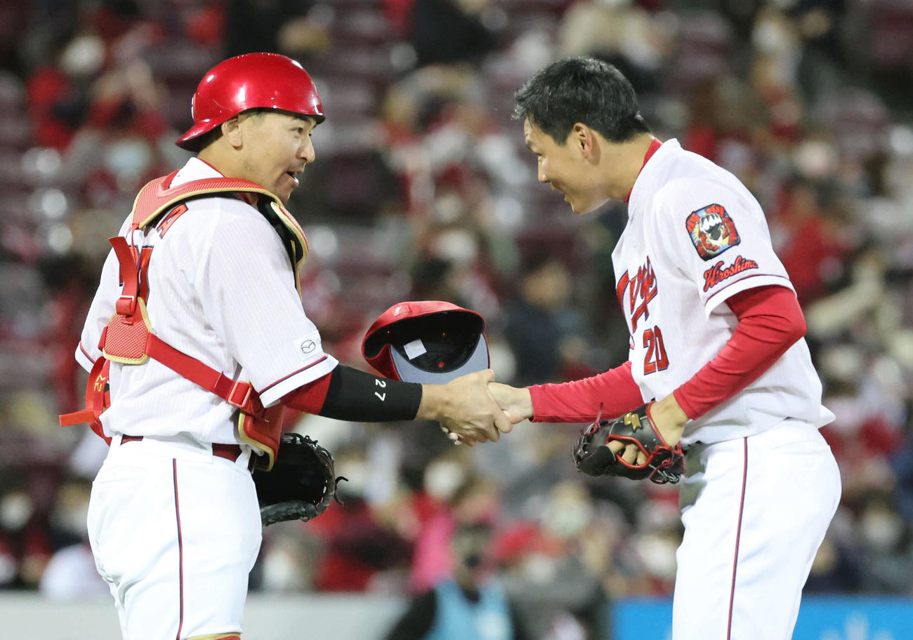 広島対阪神　9回表阪神、広島抑えの栗林は3人でピシャリと抑えた（撮影・加藤孝規）