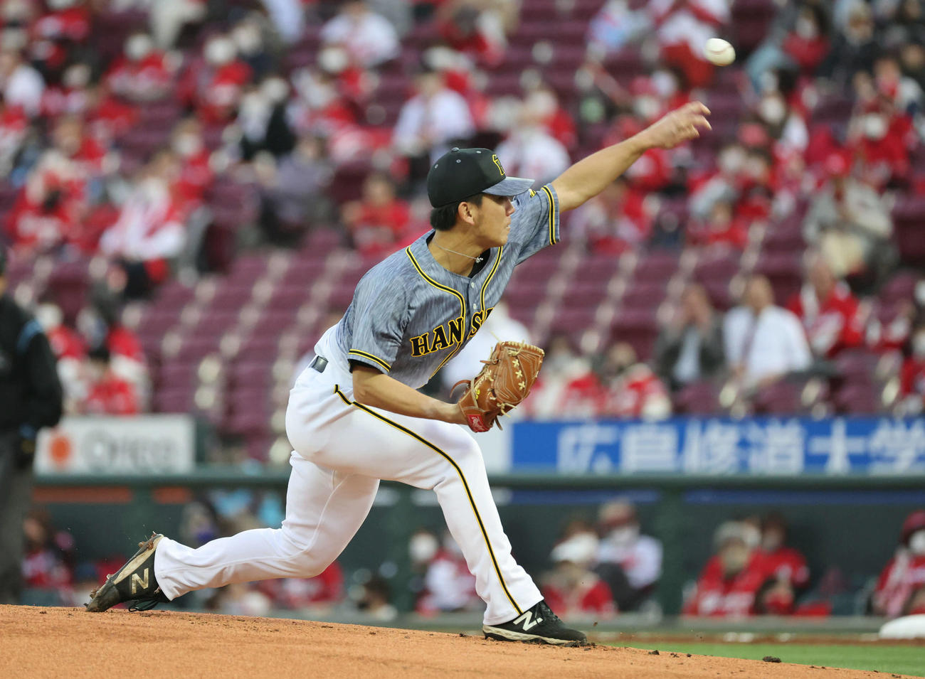 プロ野球広島対阪神　阪神先発の伊藤（撮影・加藤孝規）