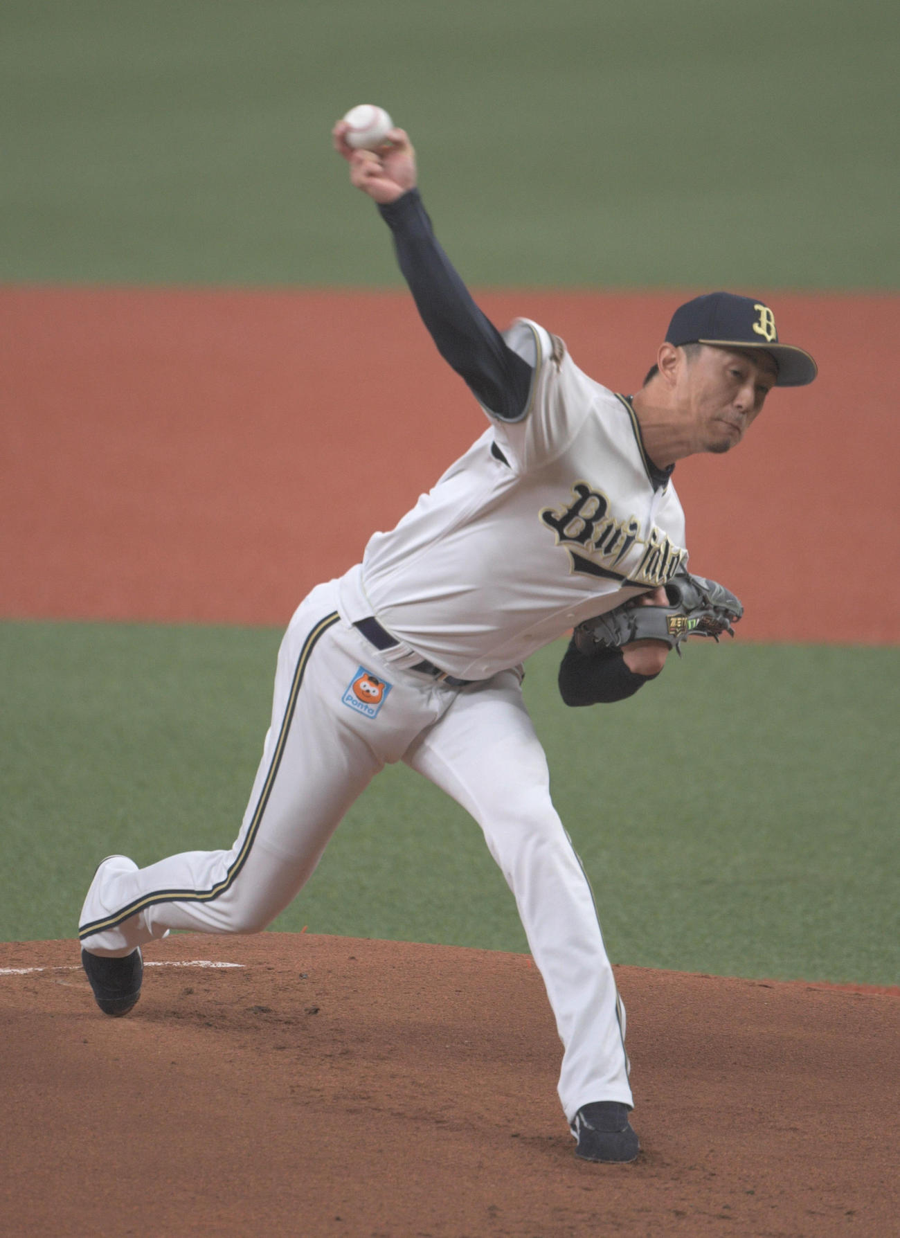 オリックス対ソフトバンク　力投するオリックス先発の増井（撮影・渦原淳）