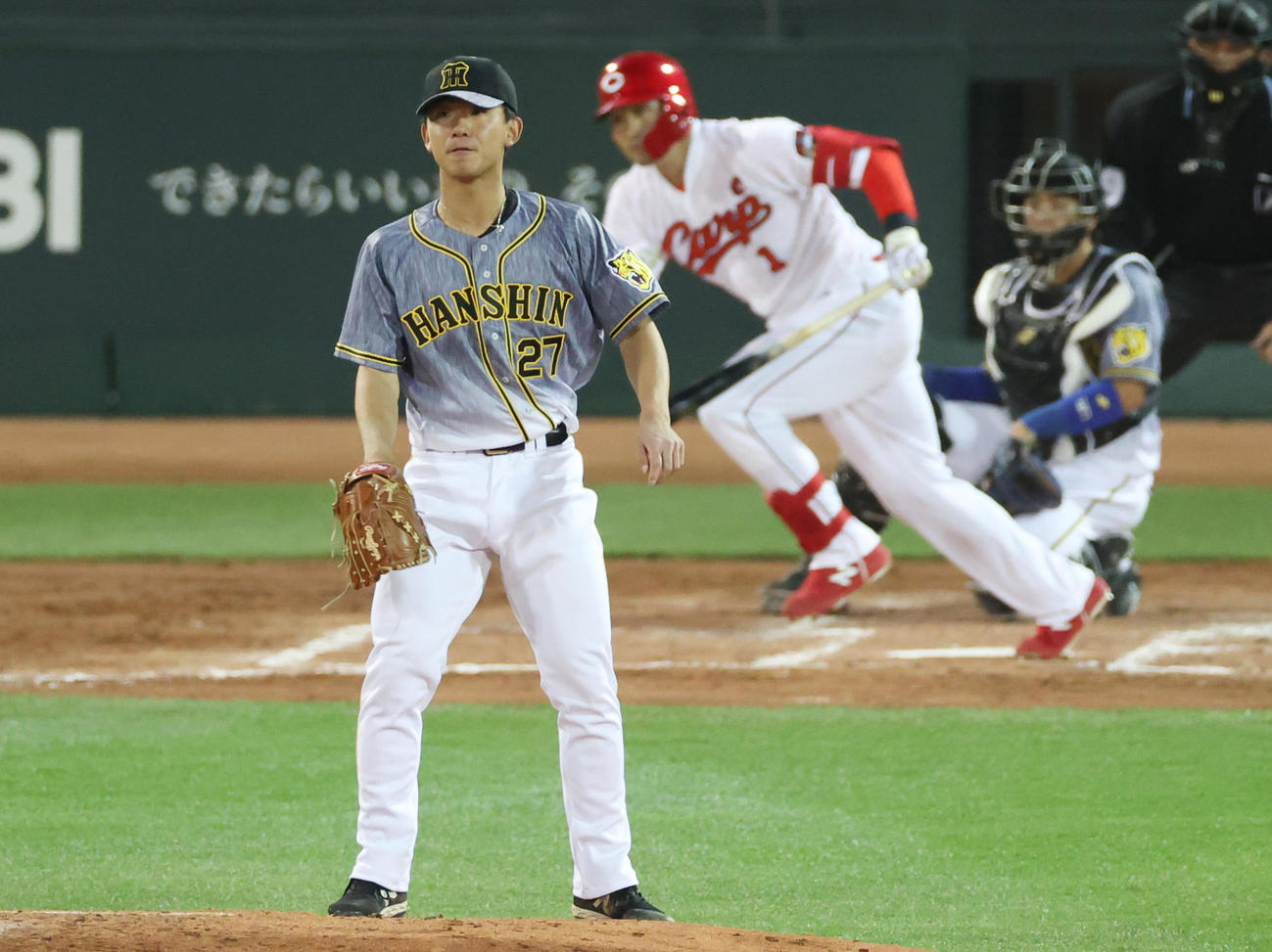 広島対阪神　3回裏広島2死一、二塁、鈴木誠に中前へ先制適時打を浴びる伊藤将（撮影・清水貴仁）