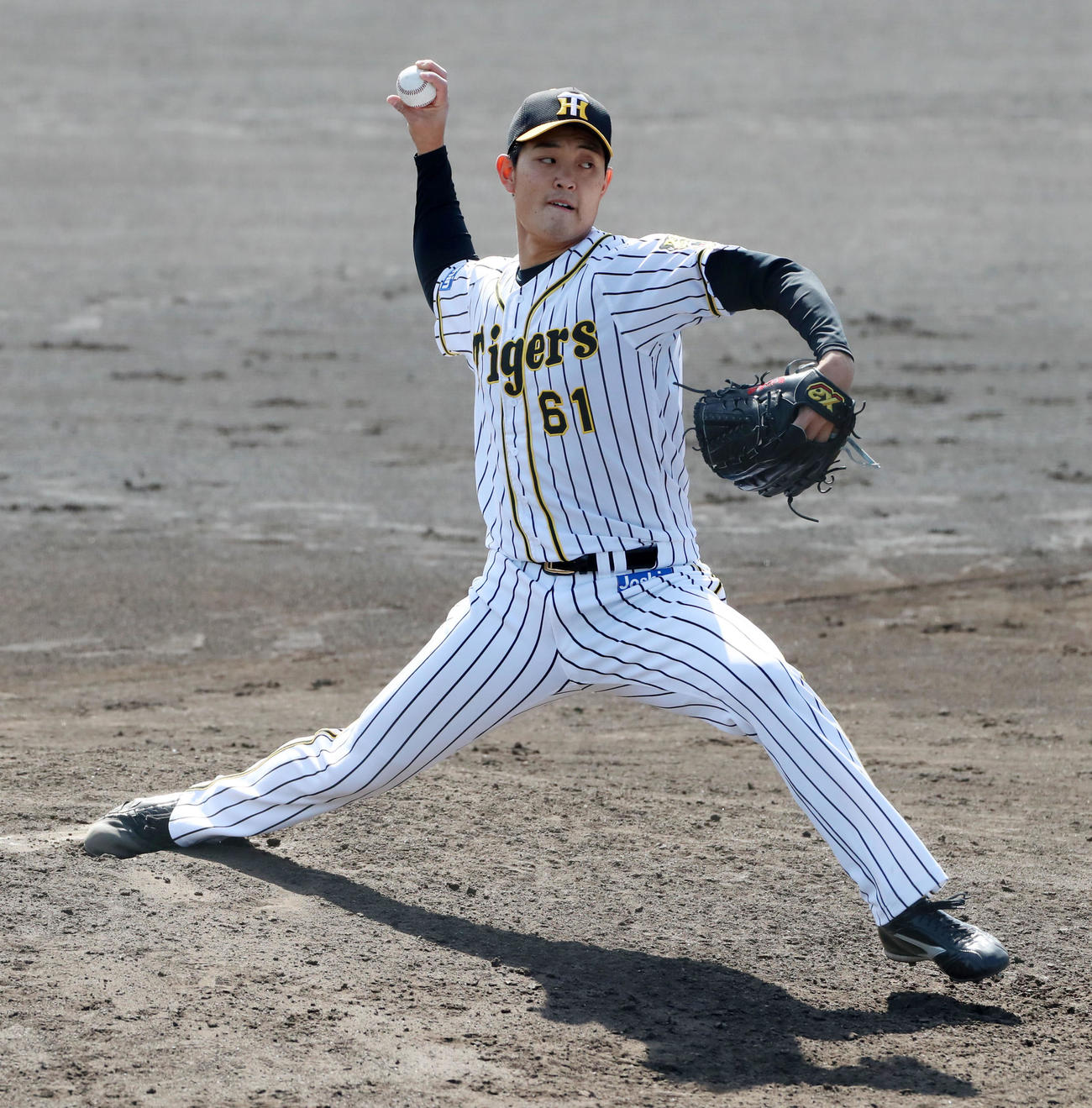 阪神対オリックス　6回表、阪神2番手で登板した望月（代表撮影）