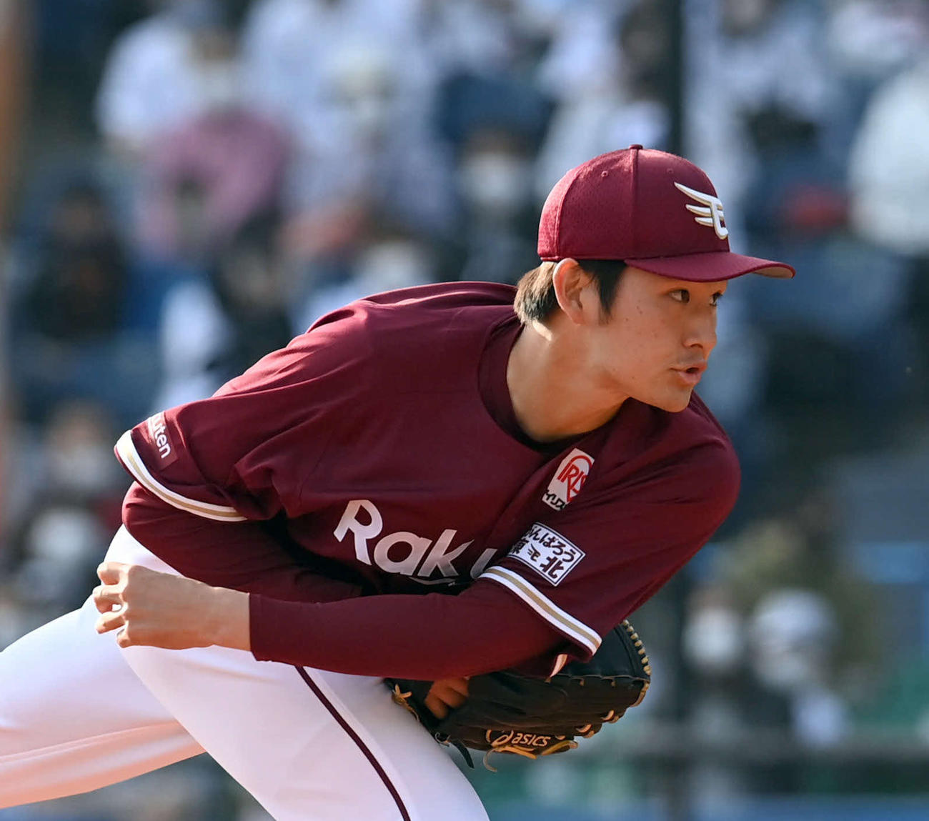 ロッテ対楽天　7回途中からマウンドに上がり無失点に抑えた楽天渡辺佑（撮影・たえ見朱実）