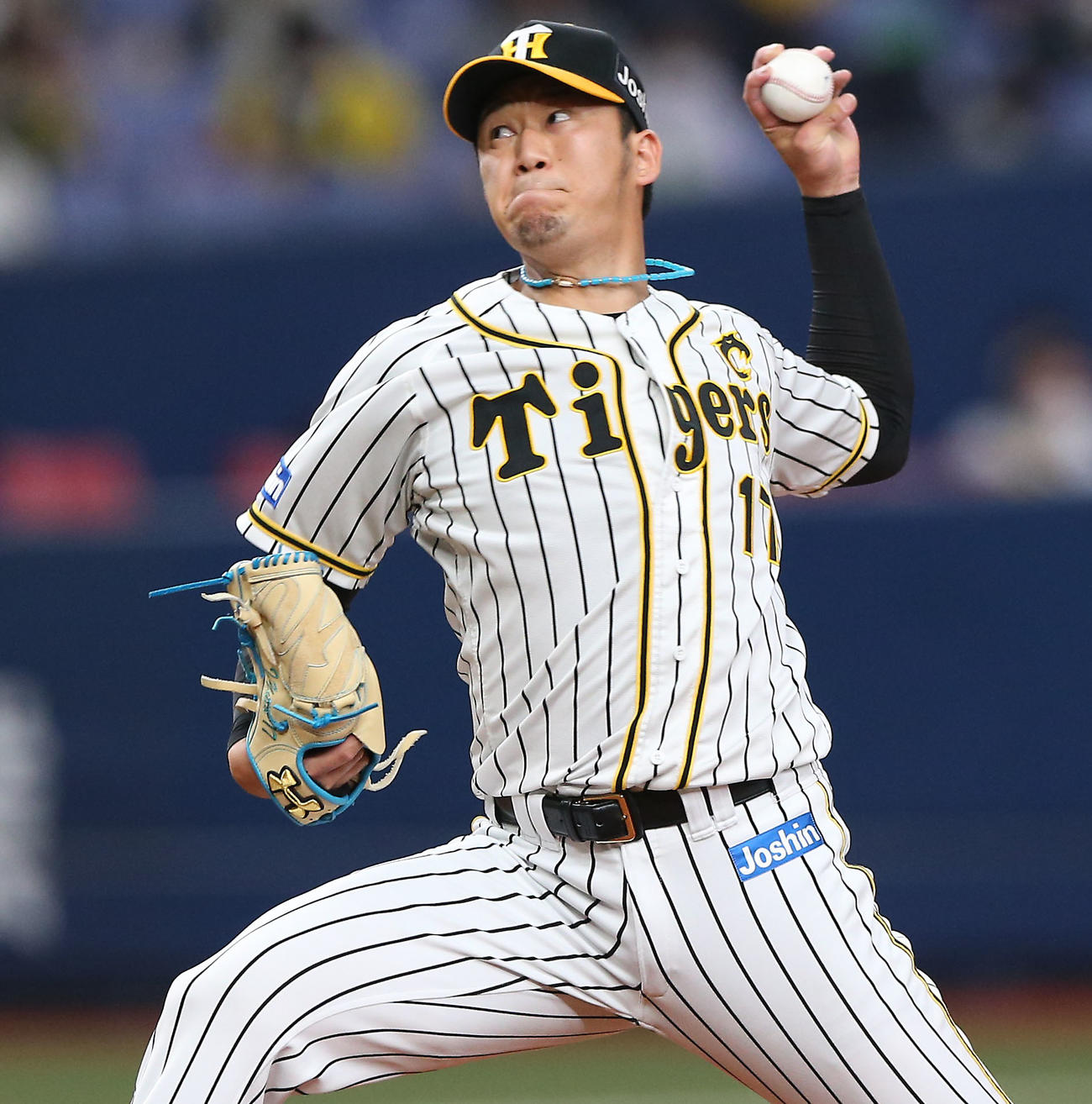 阪神対中日　7回、藤浪に代わって登板する岩貞（撮影・上山淳一）