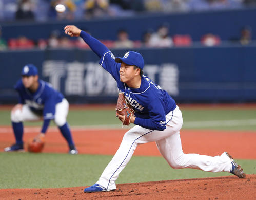 中日先発の柳（撮影・上山淳一）