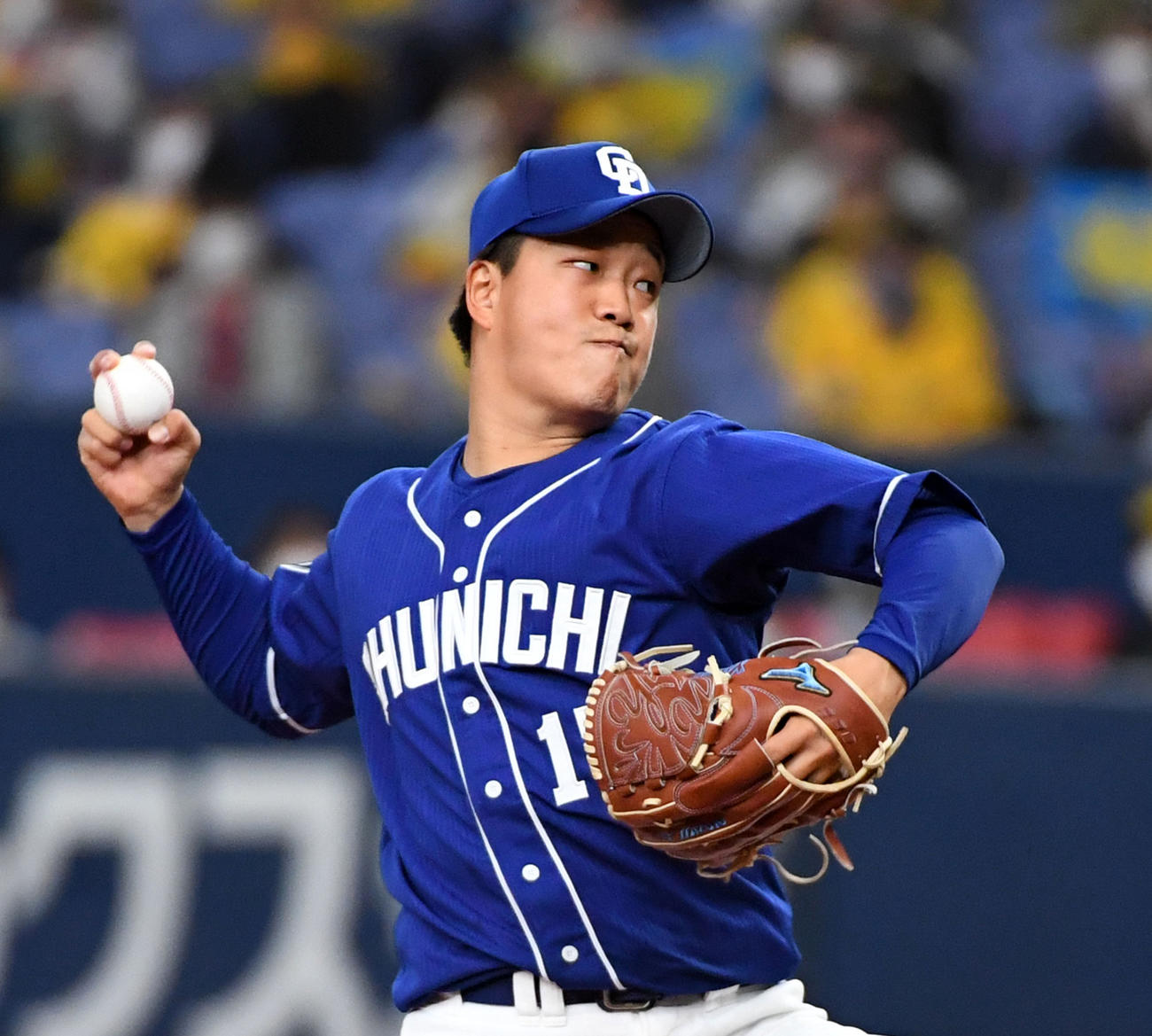 力投する中日先発の柳（撮影・前岡正明）