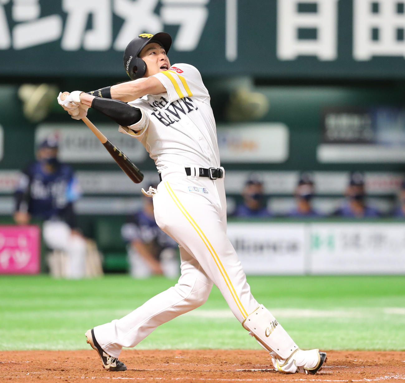 ソフトバンク対西武　4回裏ソフトバンク1死、柳田悠岐は中越え本塁打を放つ（撮影・梅根麻紀）