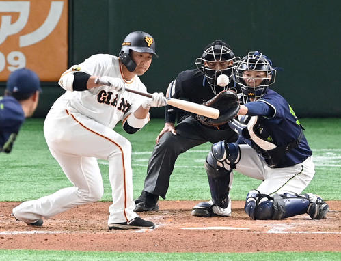 巨人香月が移籍後初安打 スタメンのチャンスを プロ野球写真ニュース 日刊スポーツ
