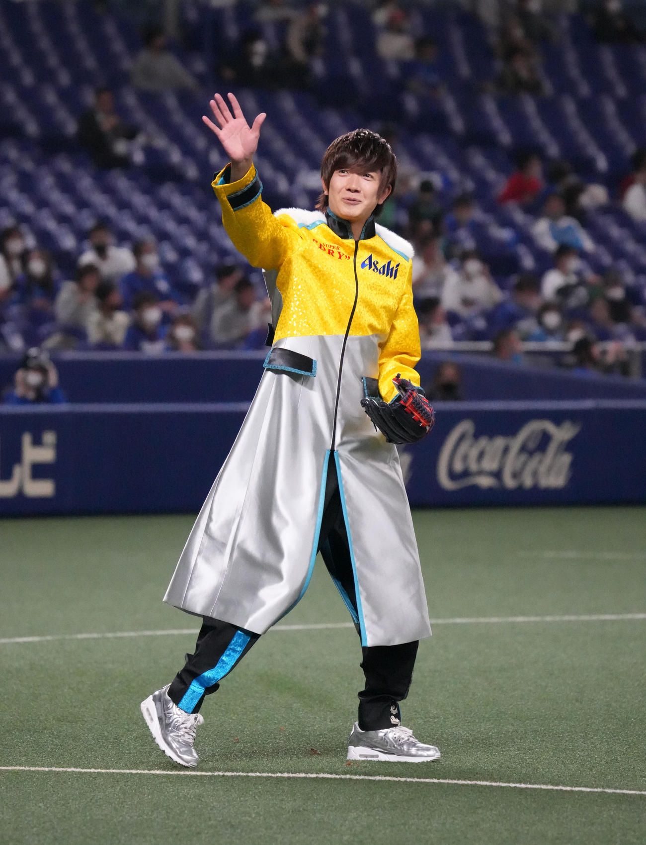 中日対DeNA　始球式を行ったBOYS AND MENの田村侑久（撮影・森本幸一）