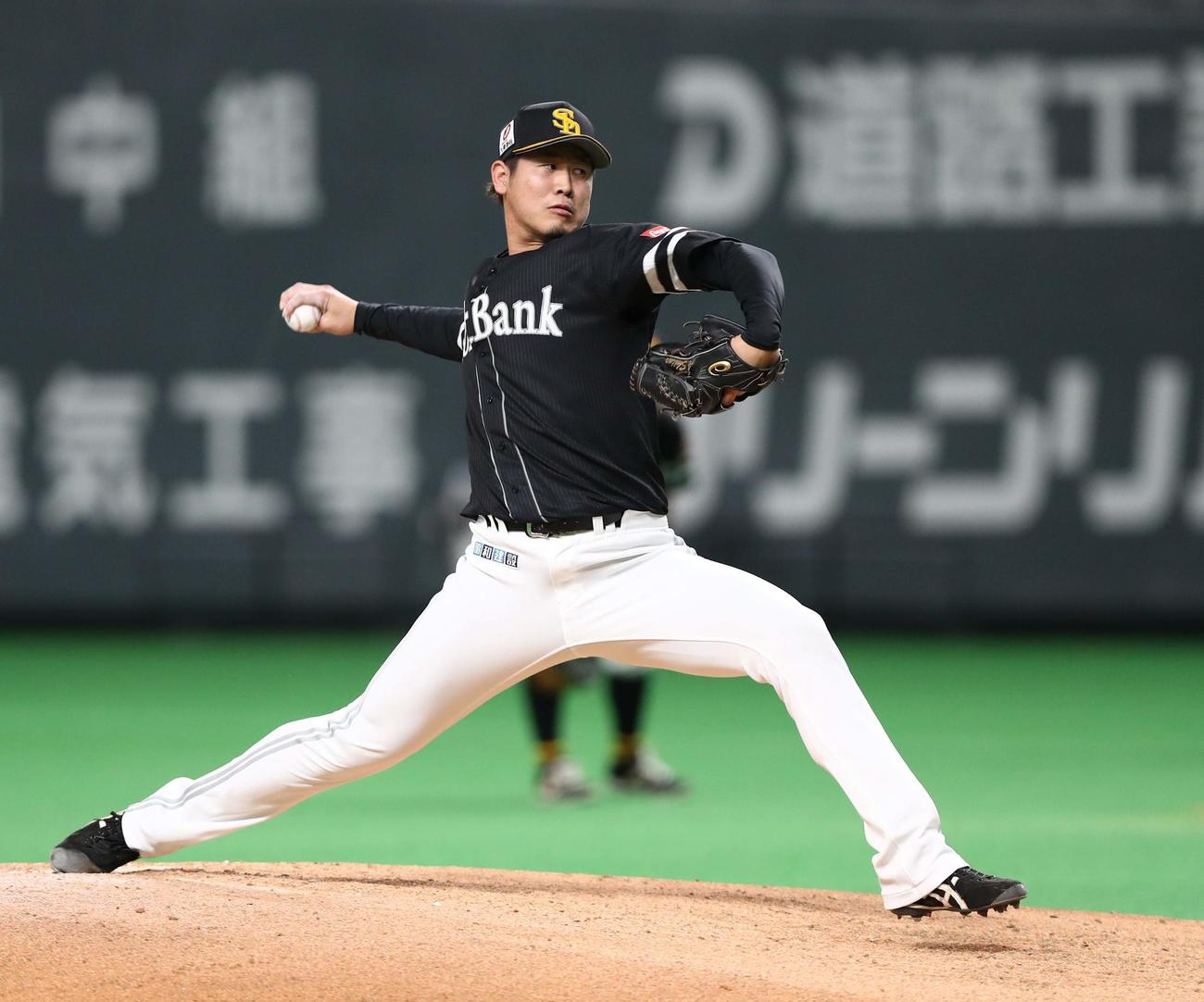 日本ハム対ソフトバンク　6回に登板の杉山（撮影・黒川智章）