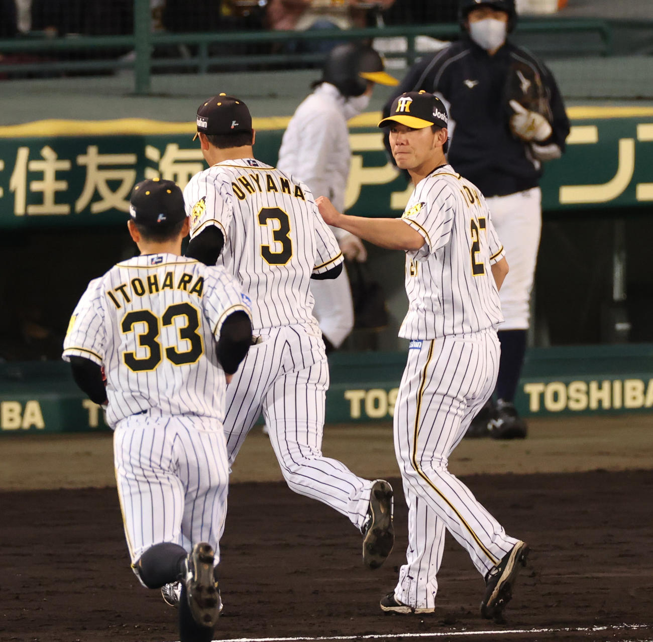 阪神対巨人　6回も抑える伊藤将（撮影・清水貴仁）