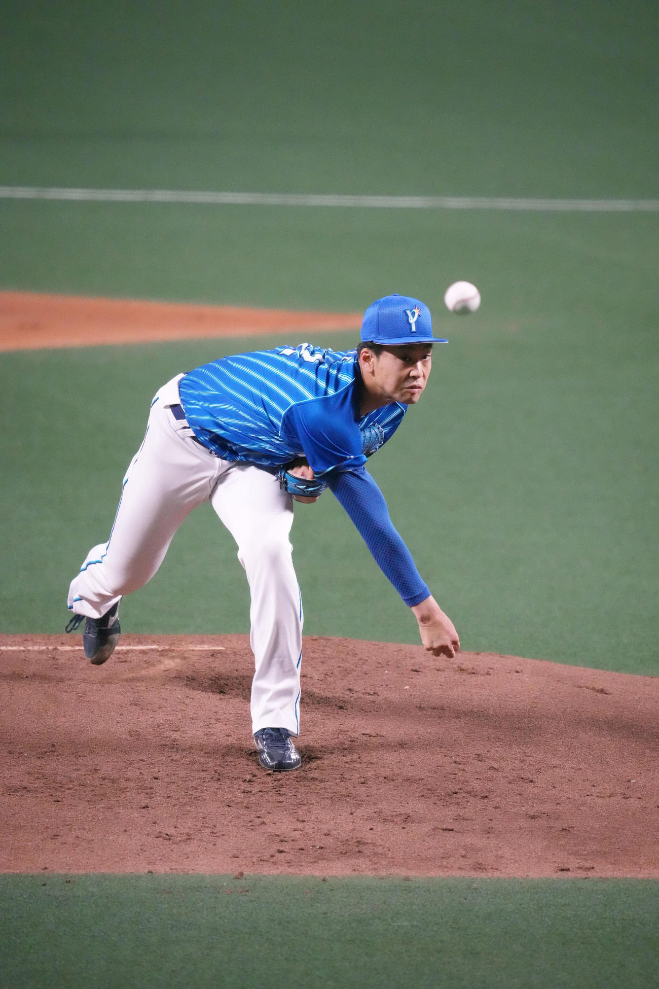 中日対DeNA 1回裏、登板するDeNA先発の入江（撮影・森本幸一）