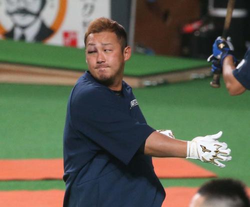 日本ハム中田翔の大きく腫れ上がった右目 前日ベンチでバットたたき割り - プロ野球 : 日刊スポーツ