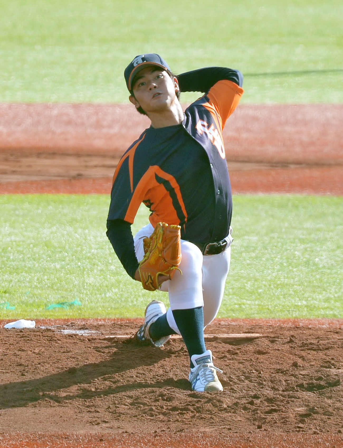 今春のリーグ戦デビューを期す与座
