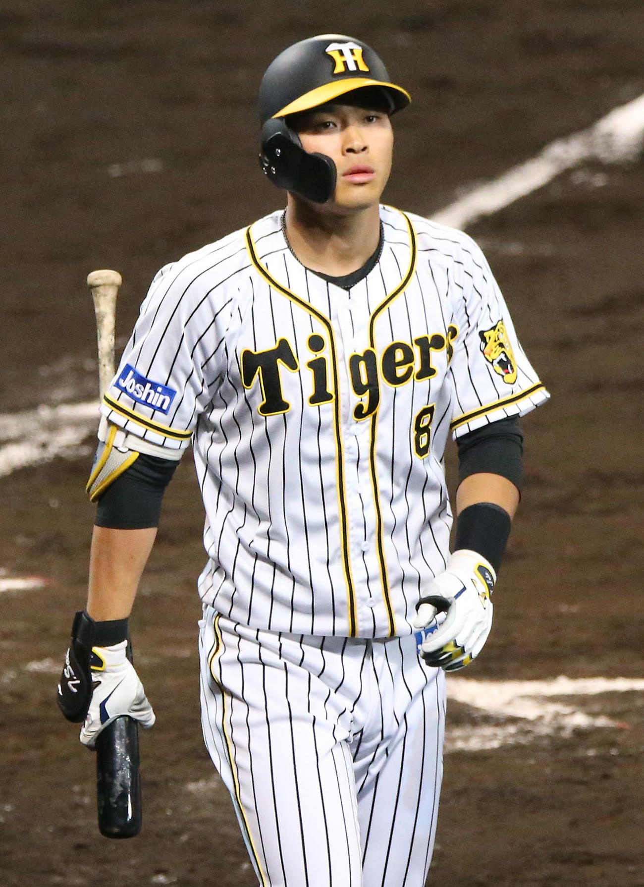 9回裏阪神2死二塁、佐藤輝は空振り三振に終わりゲームセット（撮影・上山淳一）