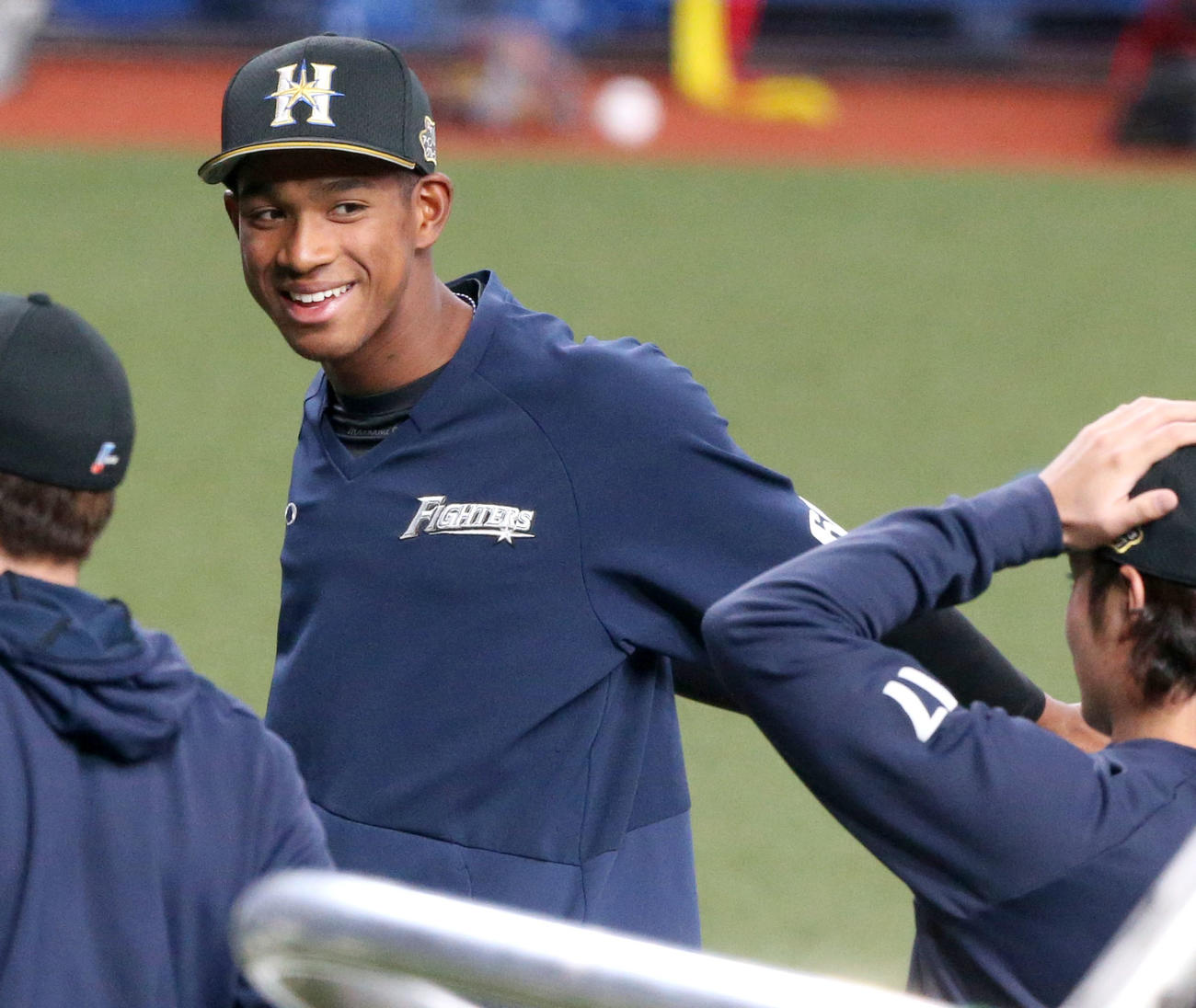 オリックス対日本ハム　試合前、リラックスした表情の日本ハム万波（撮影・上山淳一）