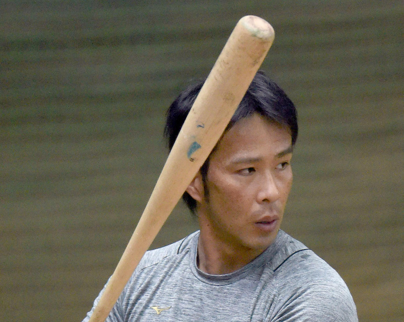 フリー打撃練習をする福田永将（撮影・森本幸一）＝2021年1月22日、中日ドラゴンズ屋内練習場