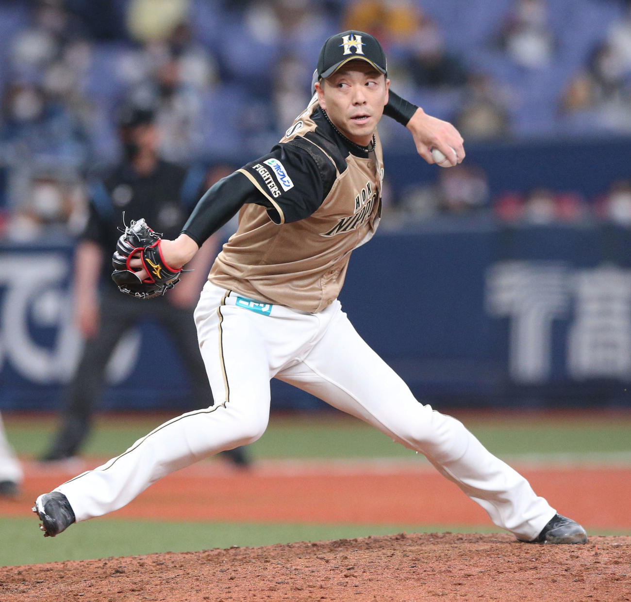 オリックス対日本ハム　8回、日本ハム3番手で登板の宮西尚生（撮影・上山淳一）