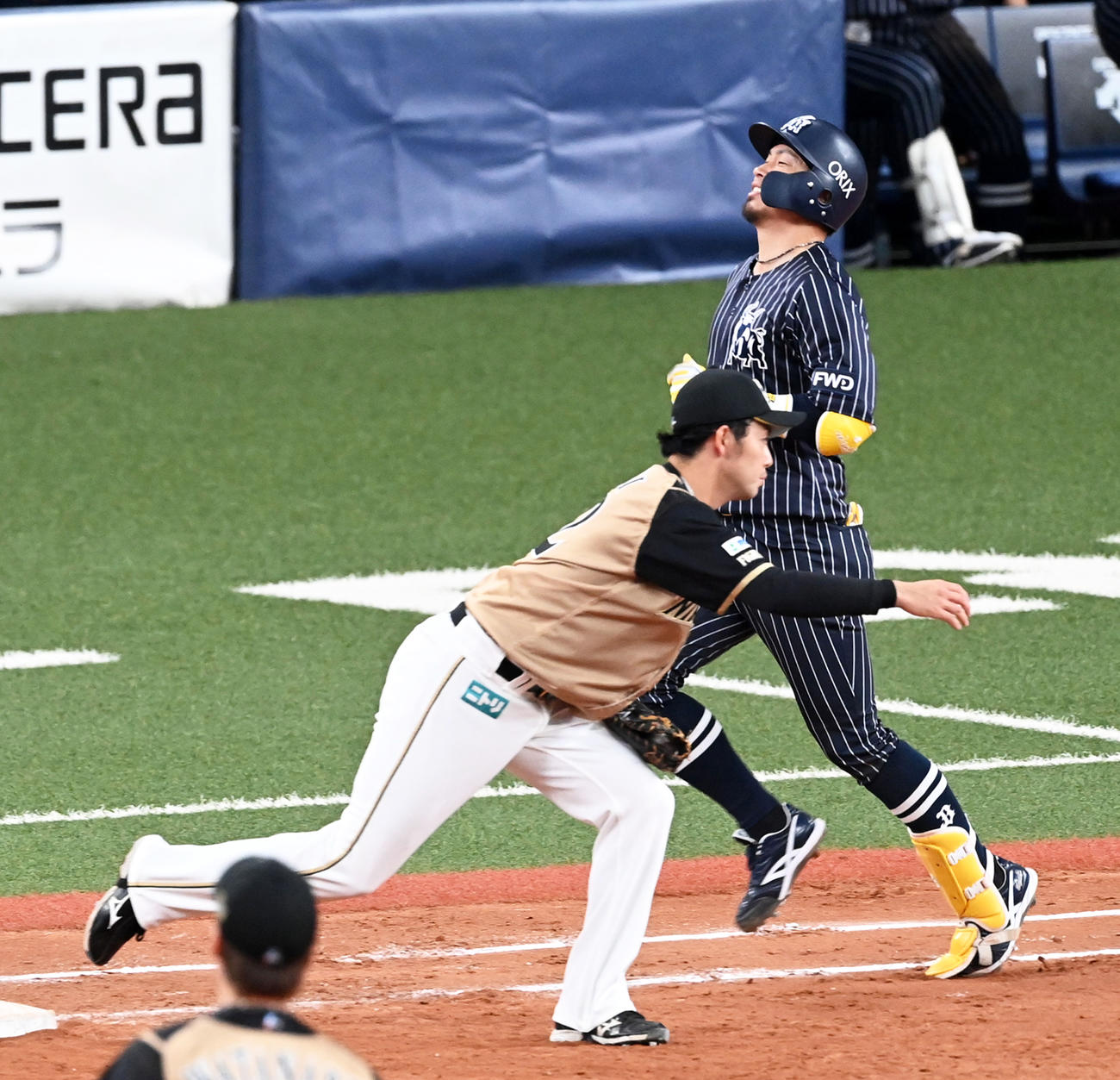 9回裏オリックス2死三塁、安達は遊ゴロに倒れる（撮影・前岡正明）