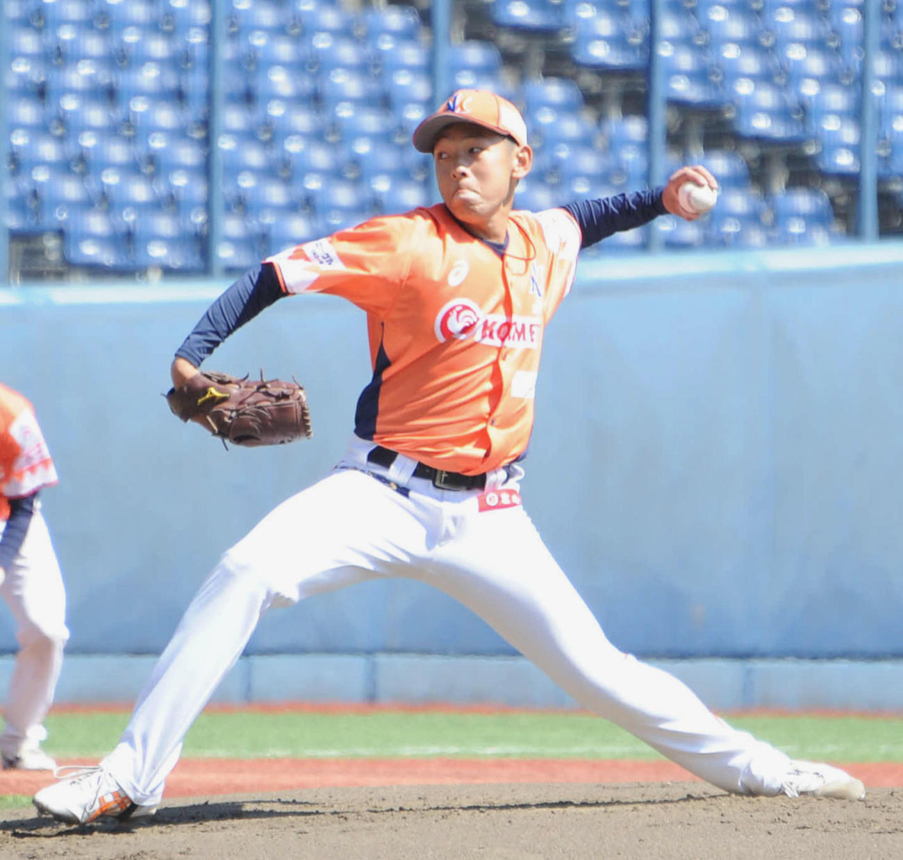 新潟の新人佐藤は先発5回無失点でデビュー戦勝利