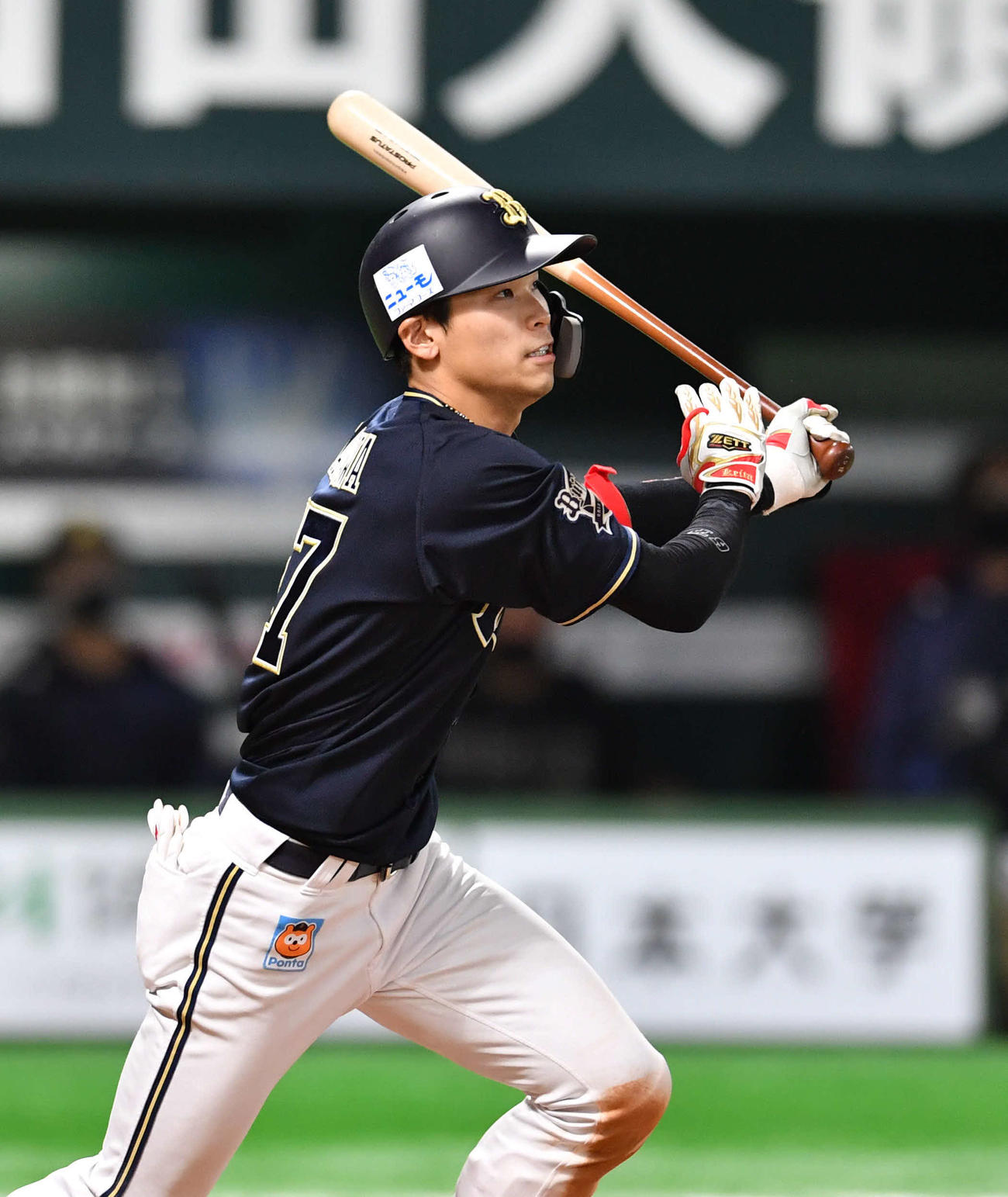 ソフトバンク対オリックス　9回表オリックス1死満塁、中川圭は2点中適時二塁打を放つ（撮影・岩下翔太）