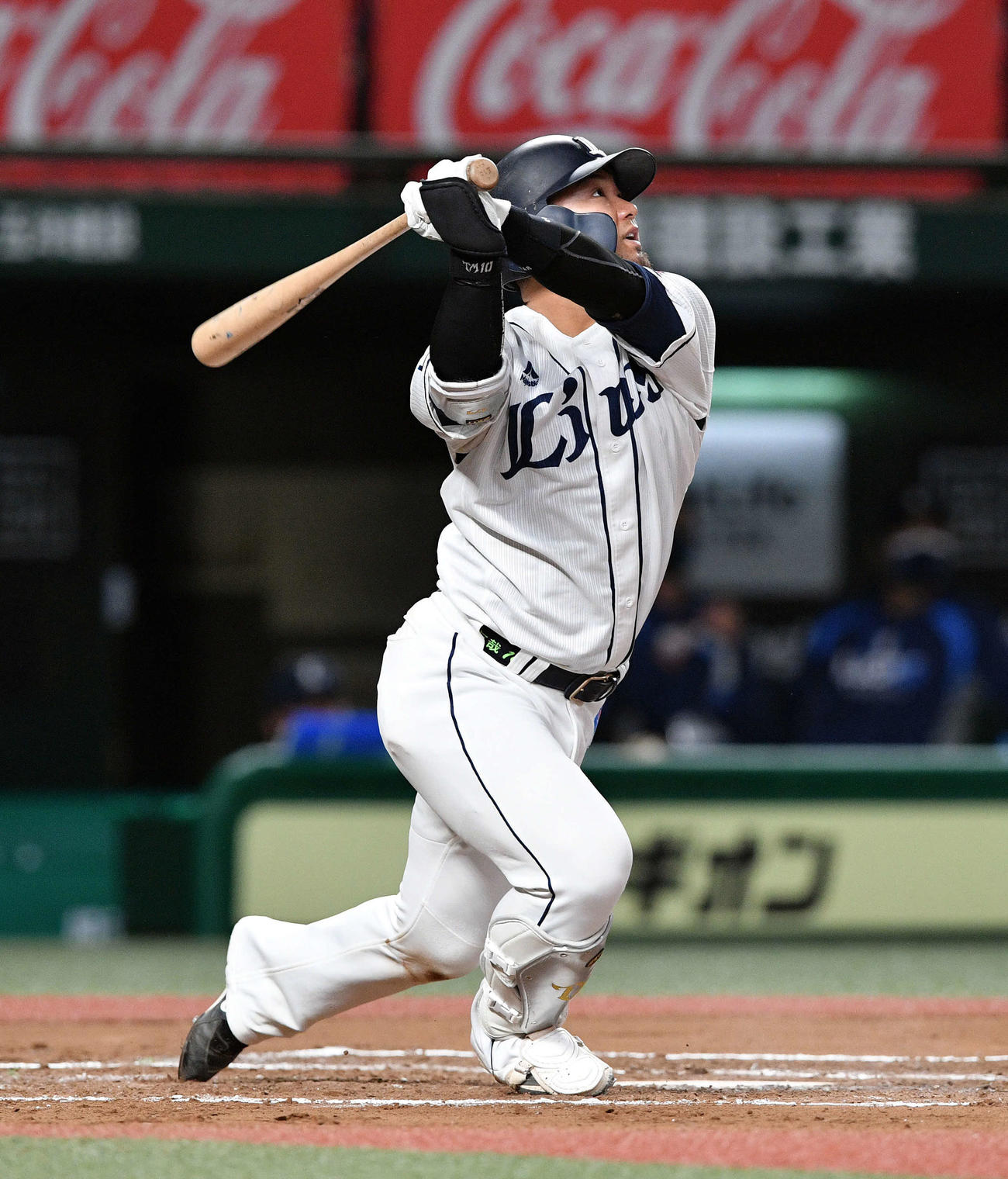 西武対ソフトバンク　6回裏西武1死、森は勝ち越しの右越えソロ本塁打を放つ（撮影・滝沢徹郎）