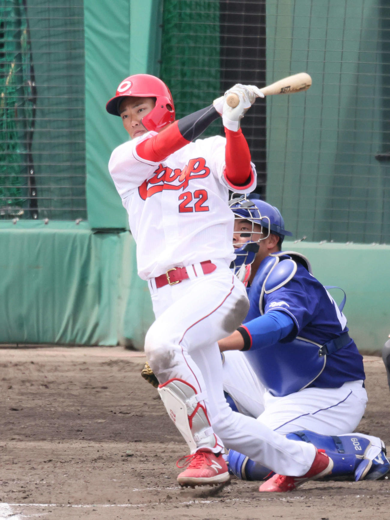 広島中村奨成（2021年4月15日撮影）