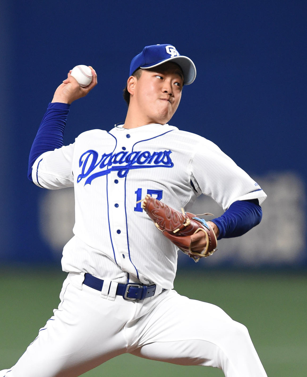 中日対広島　3回表、力投する中日先発の柳（撮影・森本幸一）