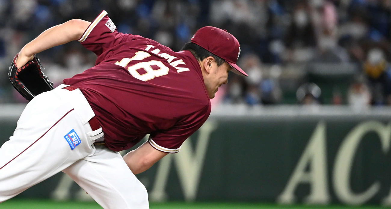 日本ハム対楽天　力投する楽天先発の田中将（撮影・山崎安昭）