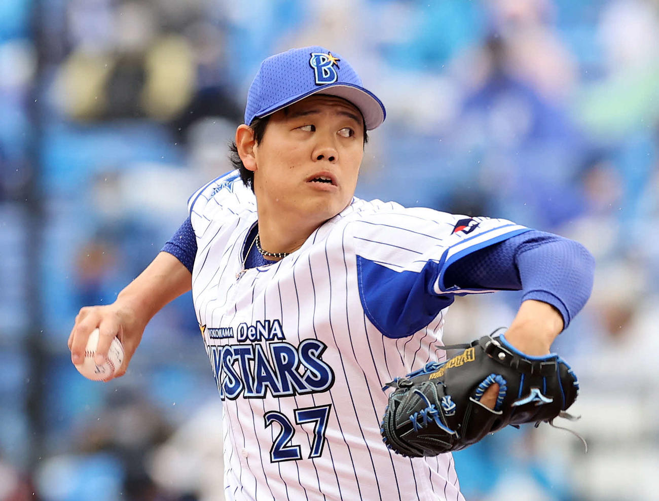 DeNA対巨人　先発し力投するDeNA上茶谷（撮影・鈴木正人）