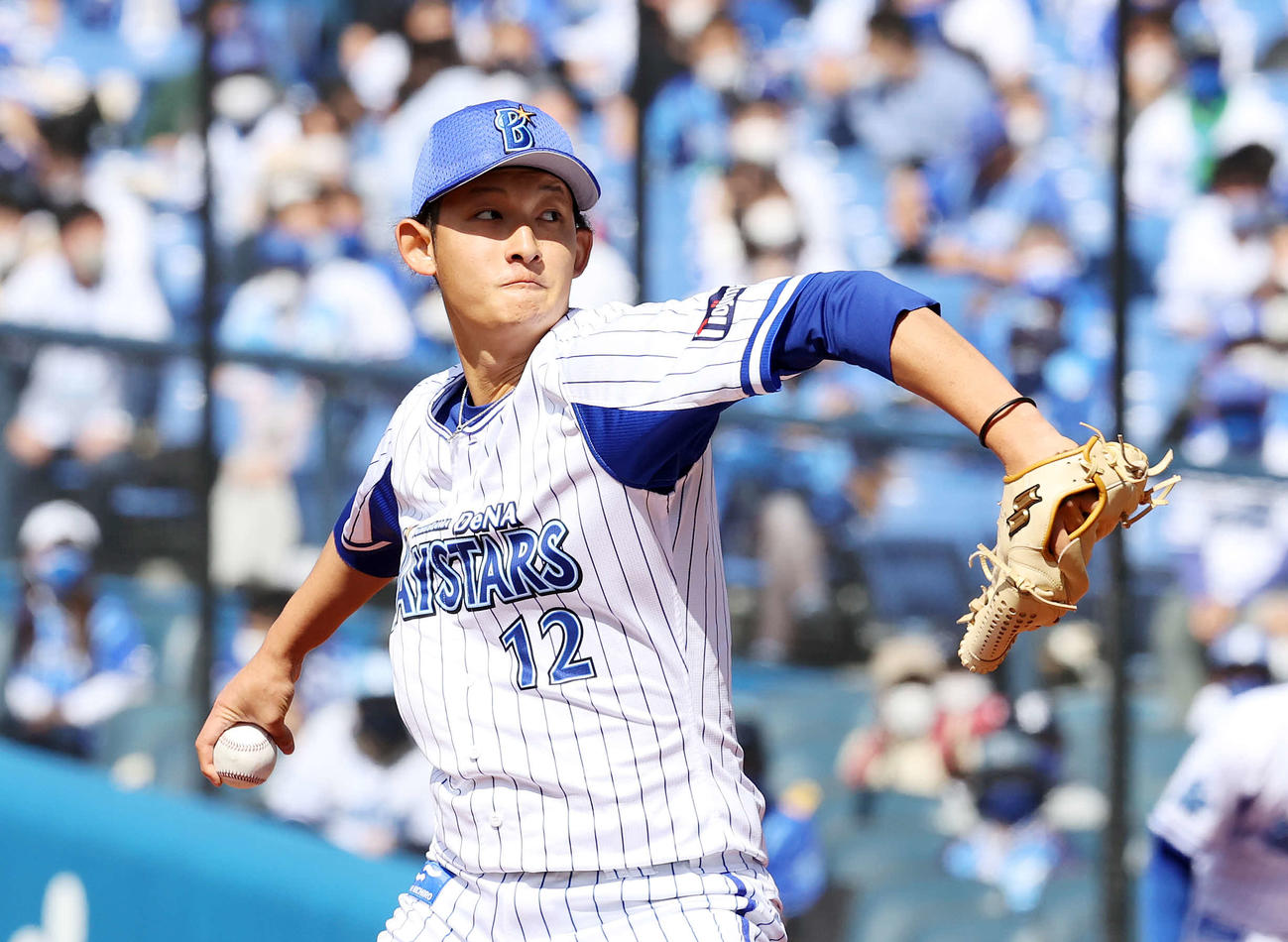 DeNA対巨人　先発し力投するDeNA阪口（撮影・鈴木正人）