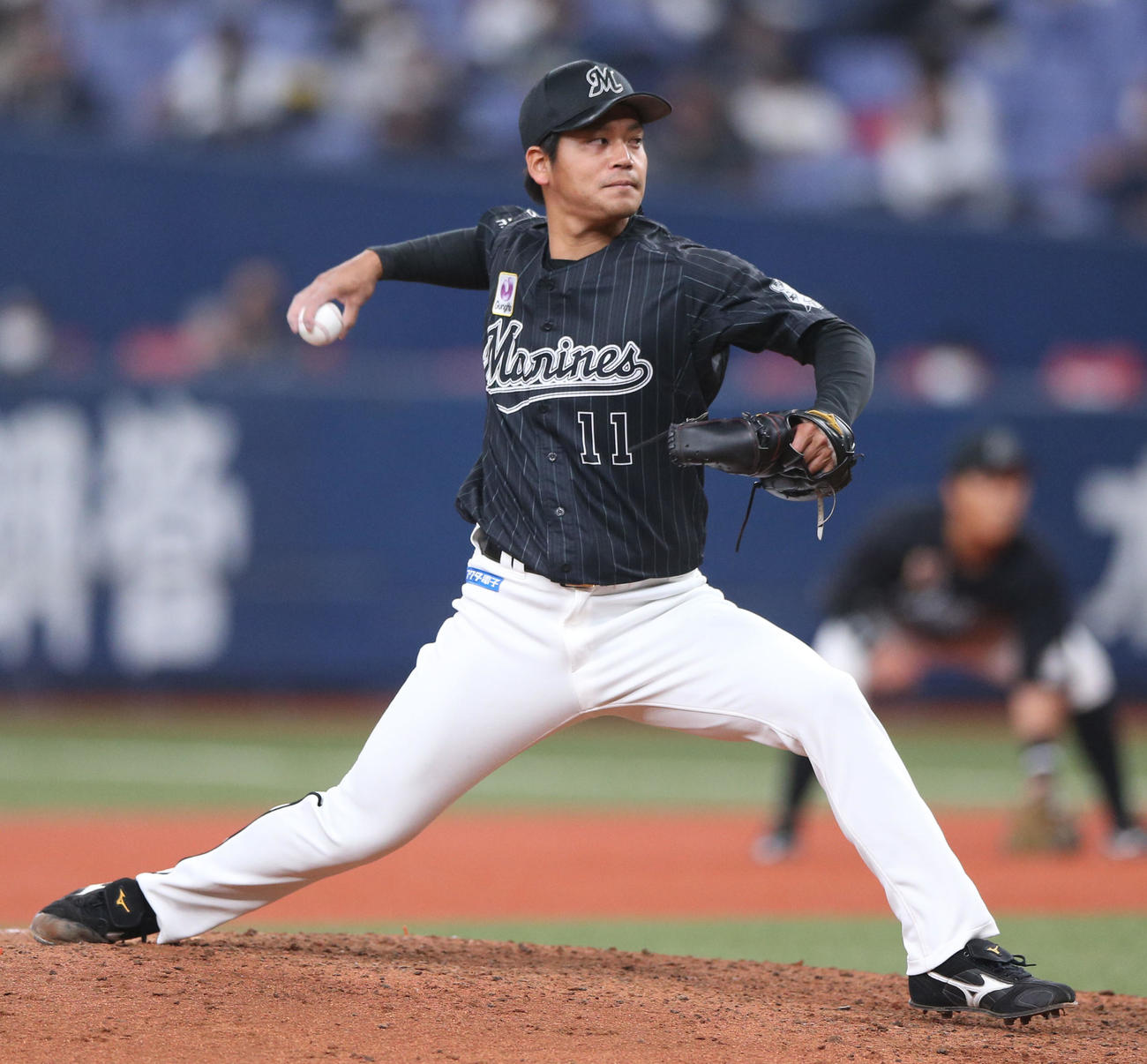 オリックス対ロッテ　8回、ロッテ3番手で登板の佐々木千（撮影・上山淳一）