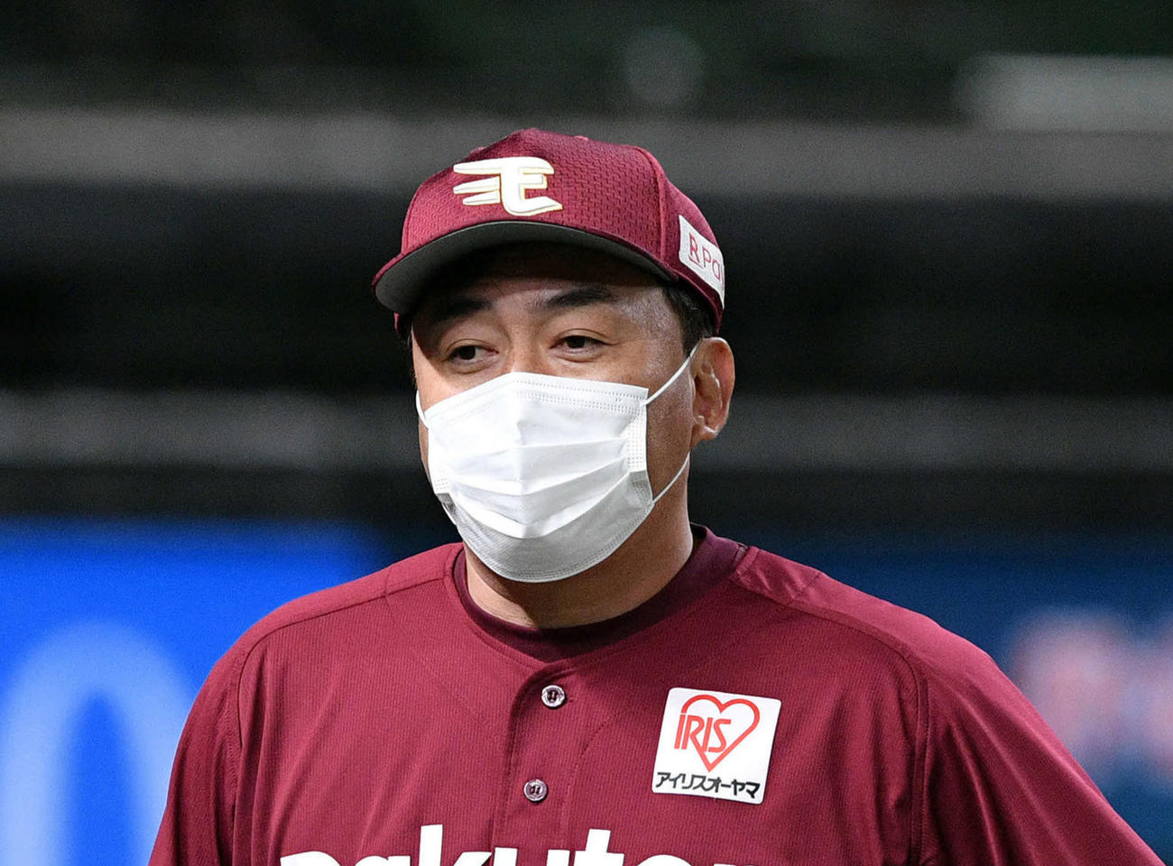 楽天石井一久GM兼監督（21年4月7日撮影）