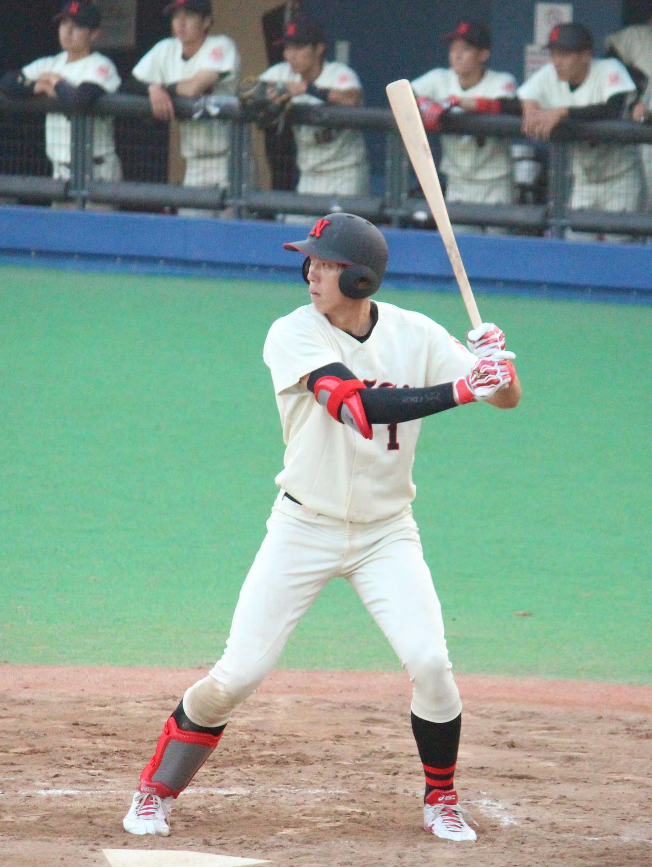 日大が開幕２連勝 ドラフト候補の峯村は適時三塁打 センター方向を意識 アマ野球 日刊スポーツ