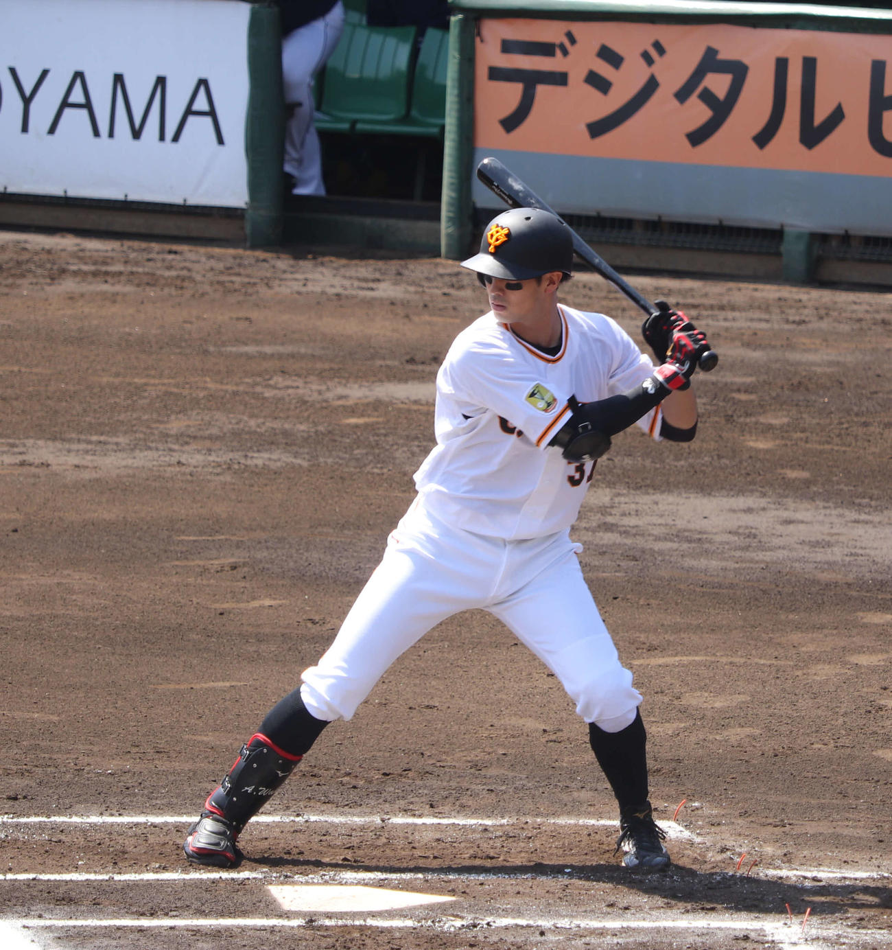 巨人対西武　「1番遊撃」でスタメン復帰した巨人若林（撮影・小早川宗一郎）