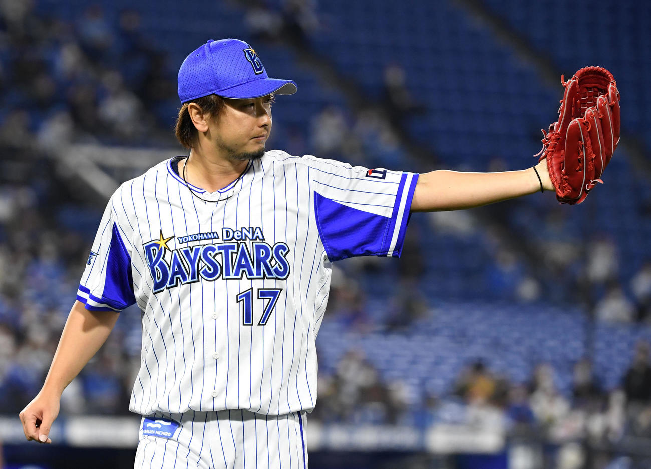 DeNA対中日　9回表を無失点に抑えるDeNA三嶋（撮影・横山健太）