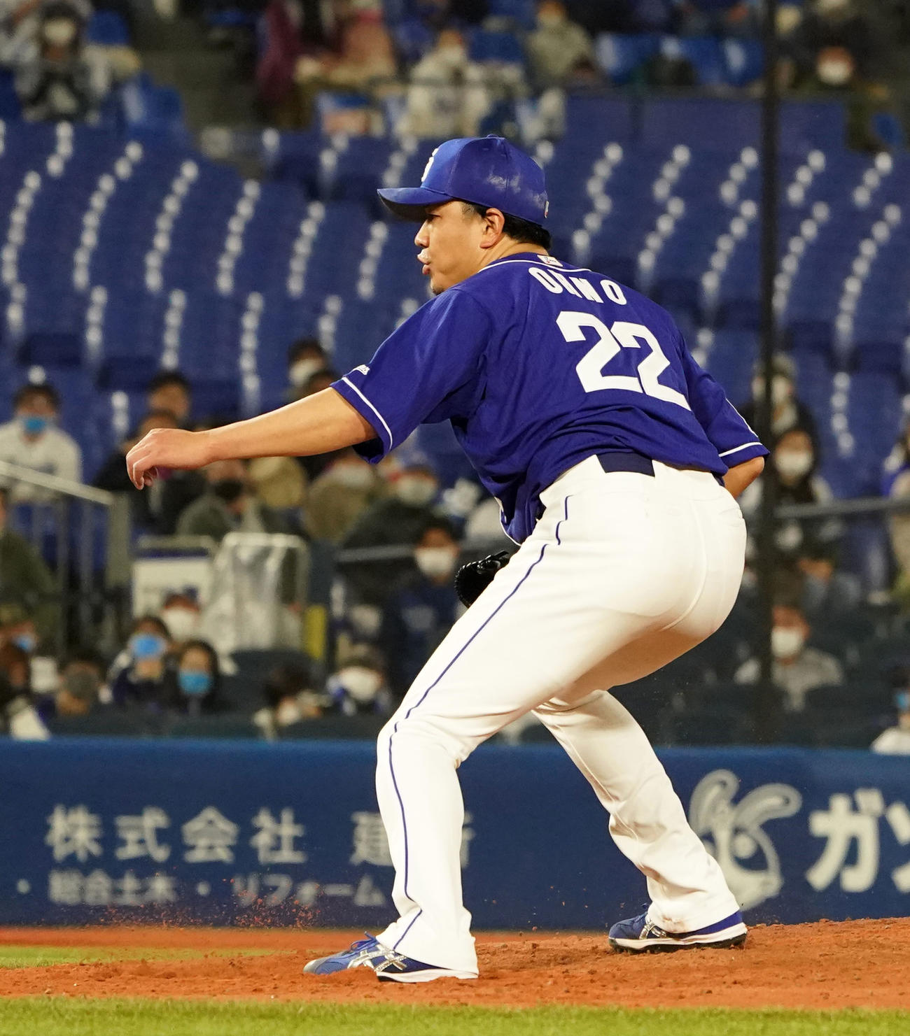 DeNA対中日　7回裏DeNA2死一、三塁、ソトを三振に仕留める大野雄（撮影・横山健太）