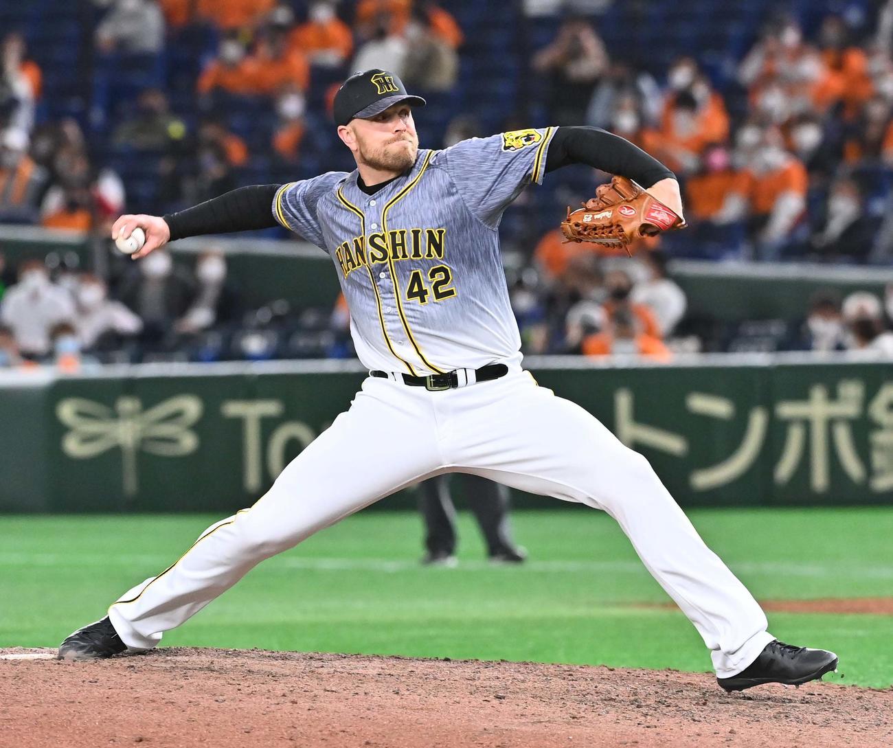 巨人対阪神　最後を締めたエドワーズ（撮影・上田博志）