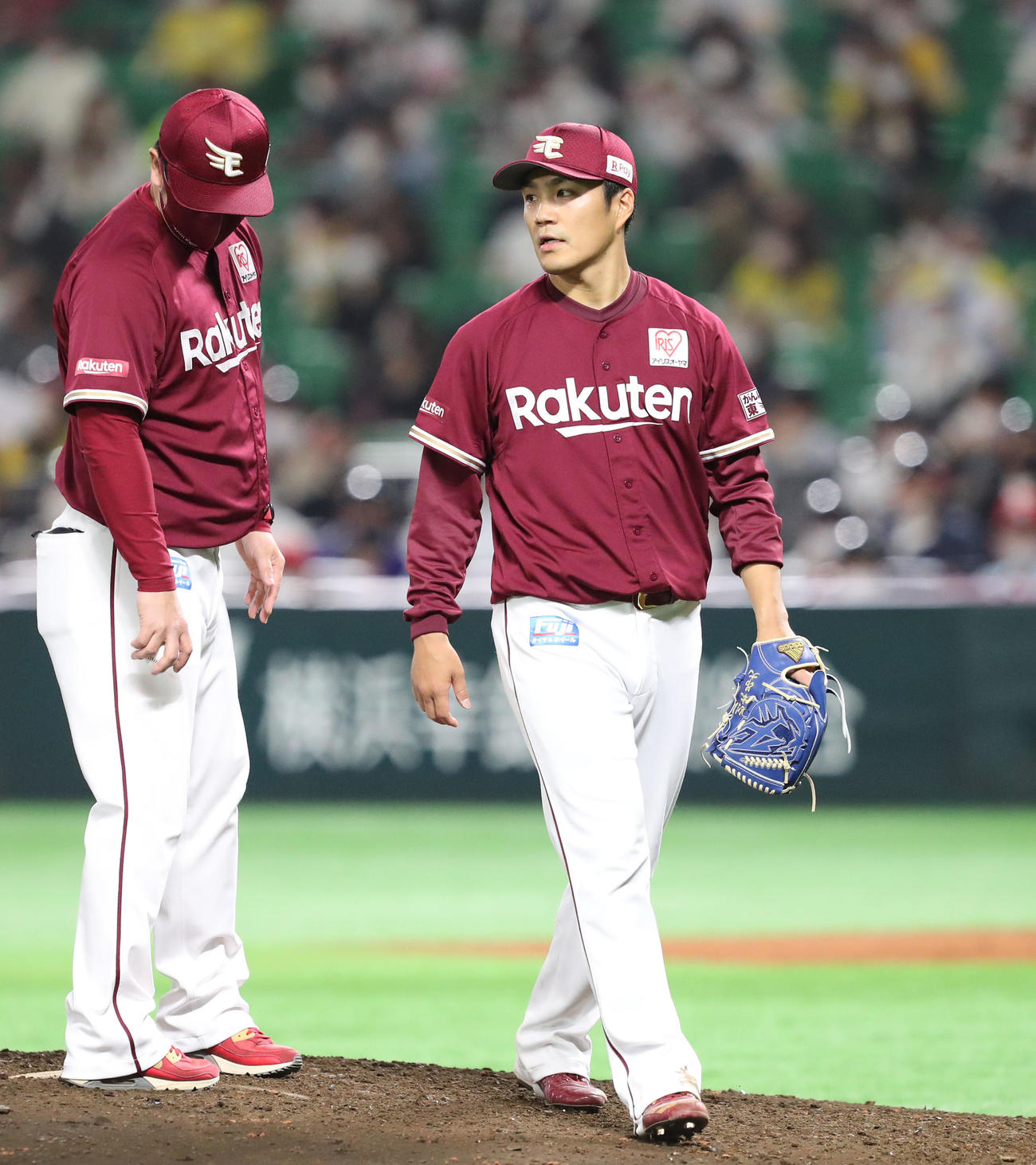 ソフトバンク対楽天　7回途中で降板する則本昴大（撮影・梅根麻紀）