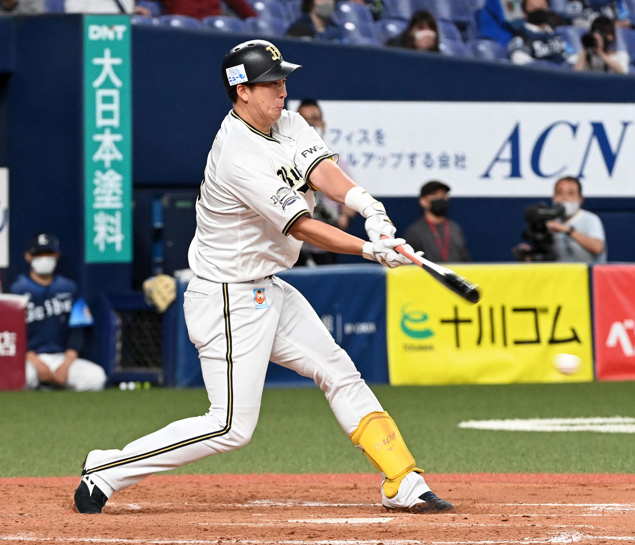 オリックス対西武　9回裏オリックス2死三塁、杉本は左前サヨナラ適時打を放つ（撮影・前岡正明）