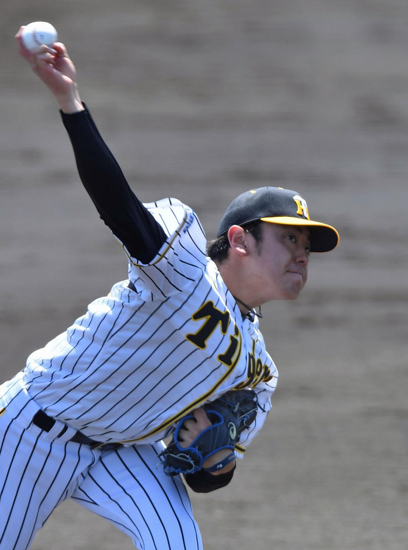 先発し2回1失点の阪神・小川一平（代表撮影）