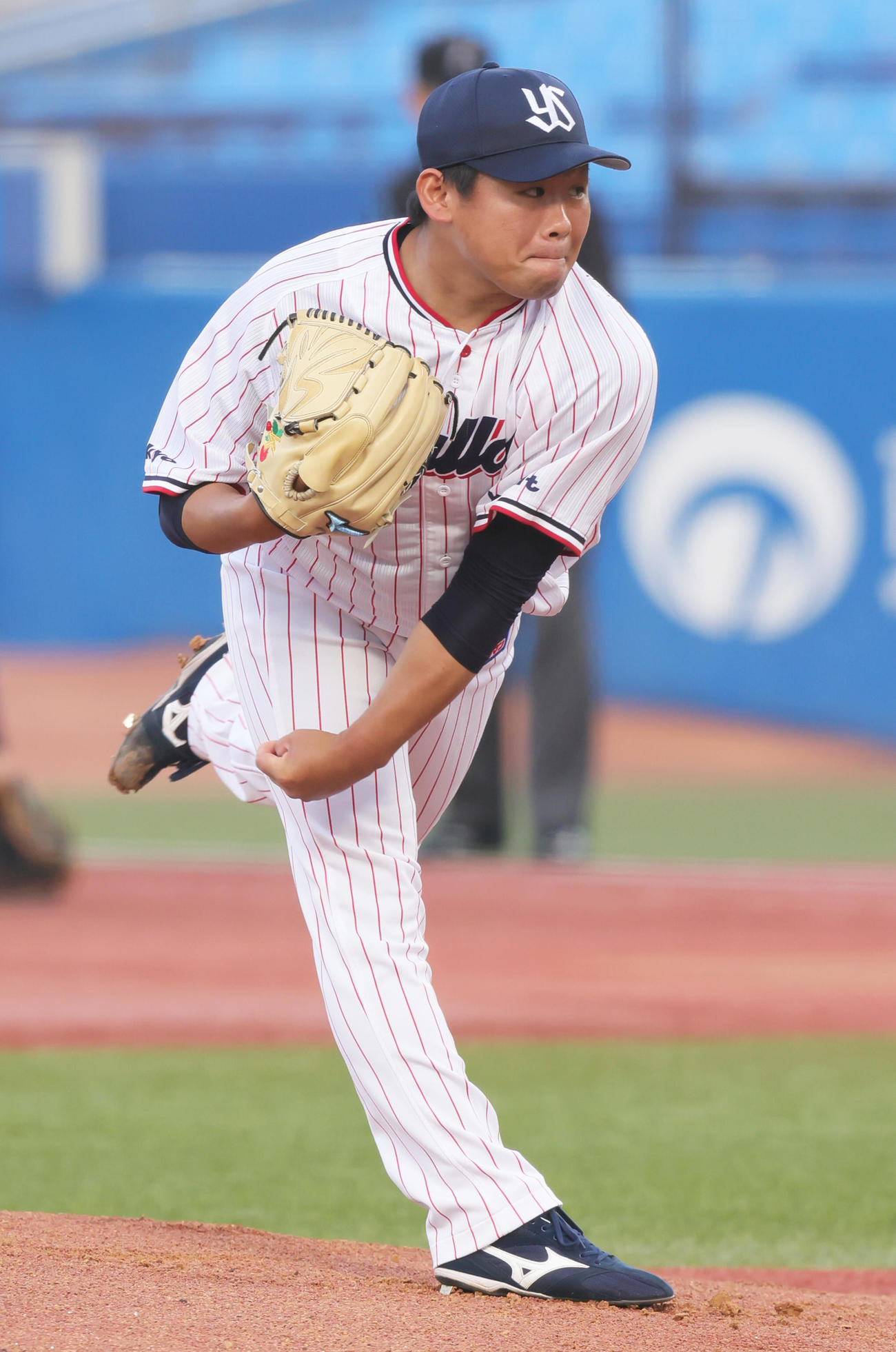 ヤクルト対巨人　ヤクルト先発の田口（撮影・足立雅史）