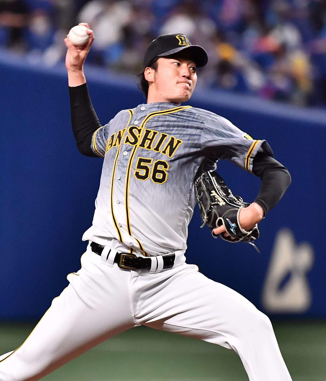 中日対阪神　阪神2番手の小林（撮影・上田博志）