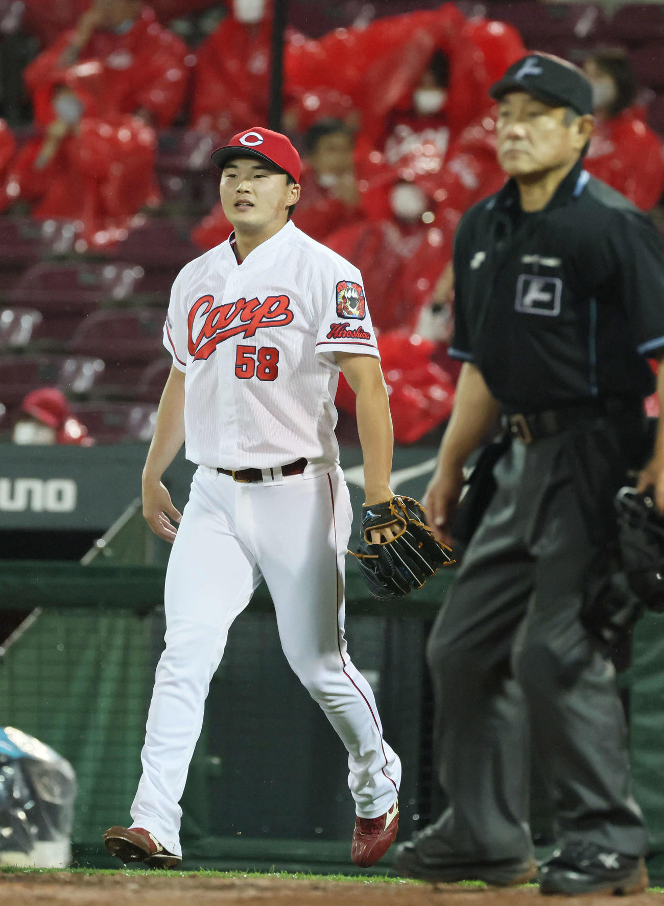 広島対DeNA 7回表DeNA、DeNA打線に捕まった藤井（撮影・加藤孝規）