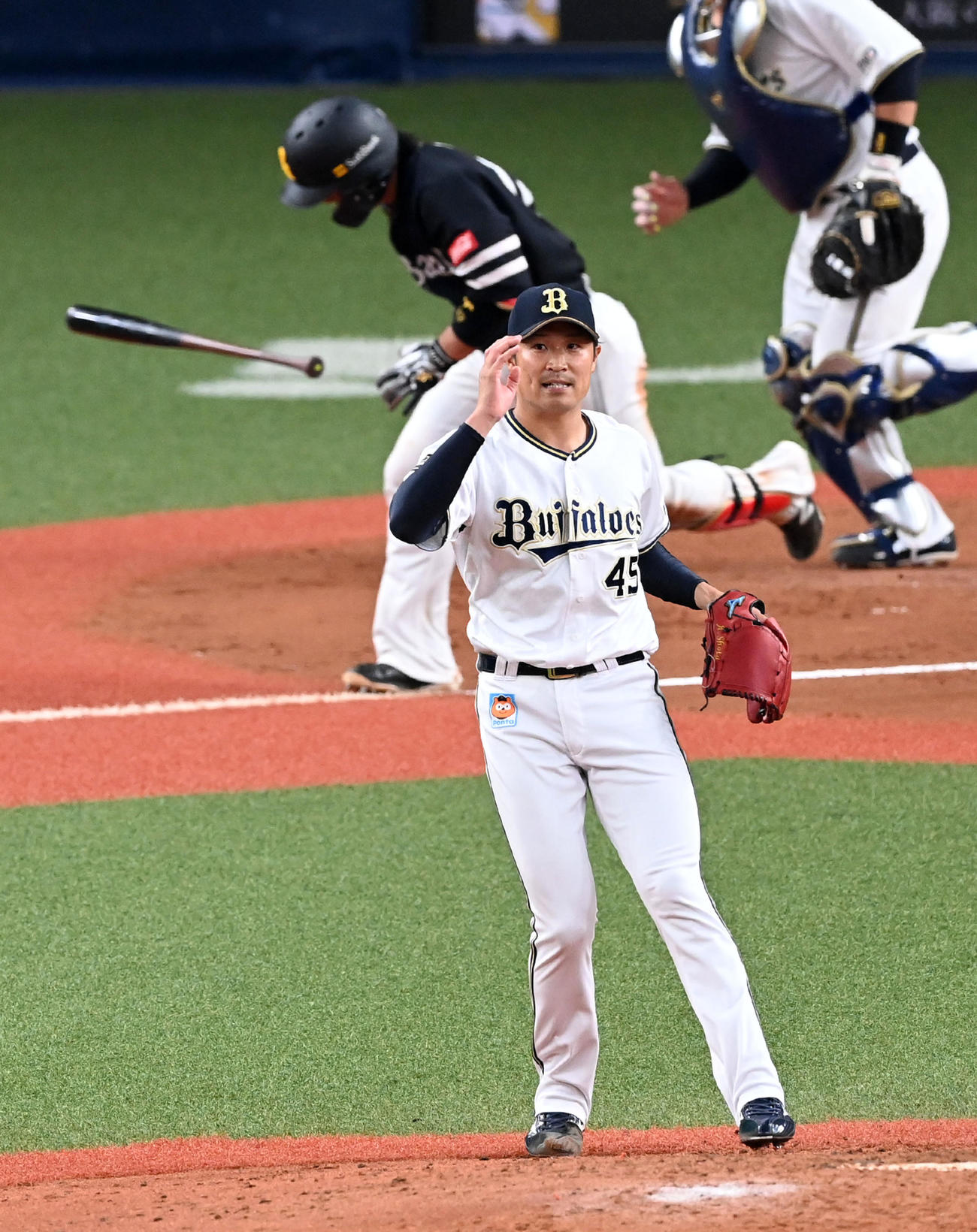 オリックス対ソフトバンク　8回表ソフトバンク2死、甲斐を遊ゴロに打ち取った阿部（撮影・前岡正明）