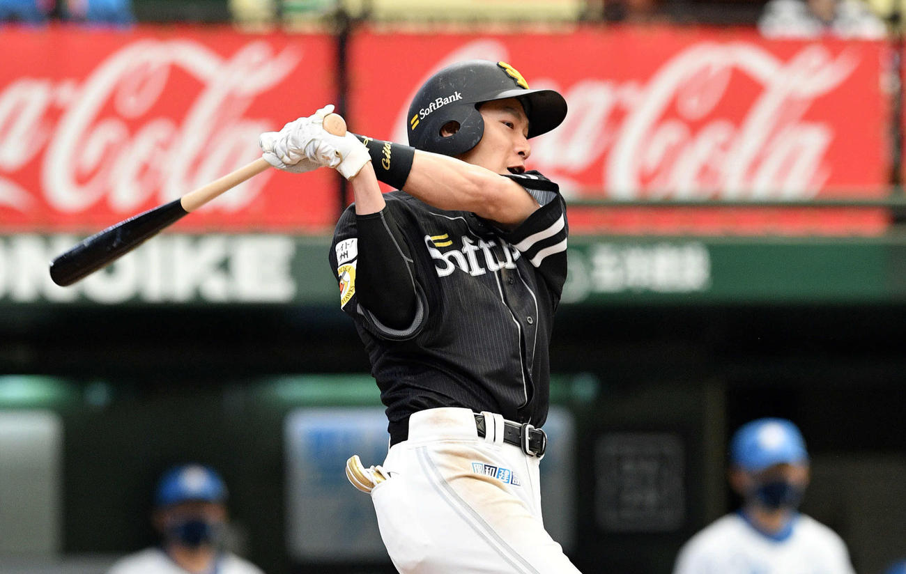 柳田悠岐（2021年4月18日撮影）