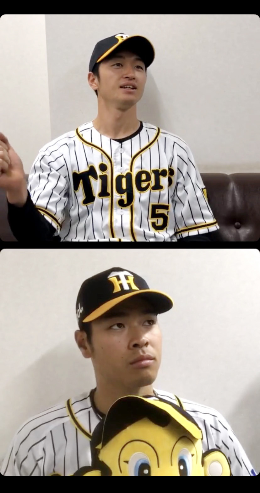 阪神対広島　試合後、インスタライブでヒーローインタビューを受ける近本（上）と佐藤輝（撮影・清水貴仁）