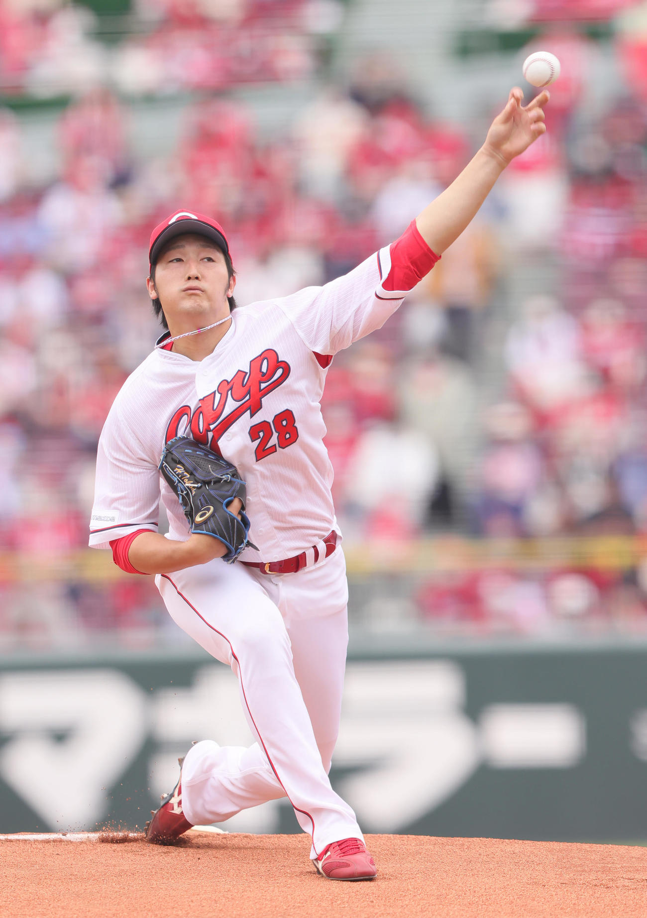 広島対巨人　広島先発の床田（撮影・足立雅史）