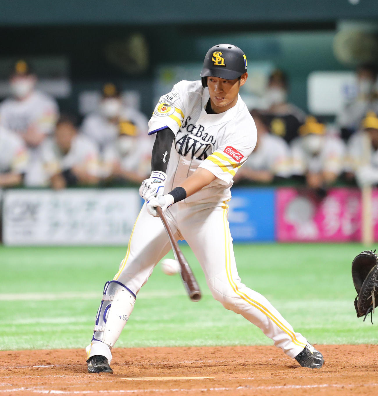 ソフトバンク対楽天　9回裏ソフトバンク2死一、二塁、上林は左前に同点適時打を放つ（撮影・梅根麻紀）