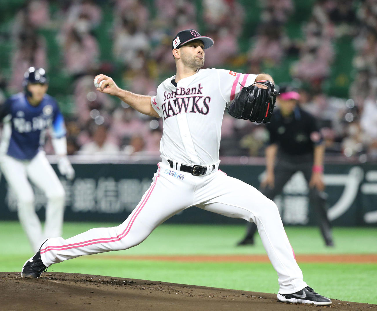 ソフトバンク対西武　7回を2失点にまとめるソフトバンク先発マルティネス（撮影・屋方直哉）