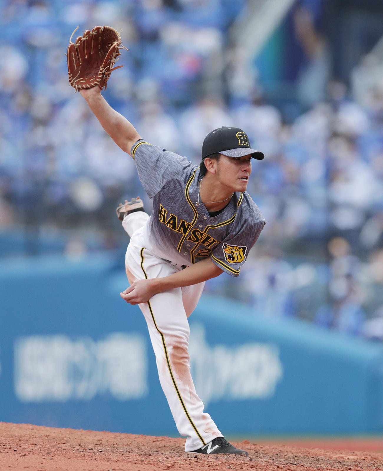 DeNA対阪神　DeNA打線を相手に8回1失点と力投する伊藤将（撮影・前田充）